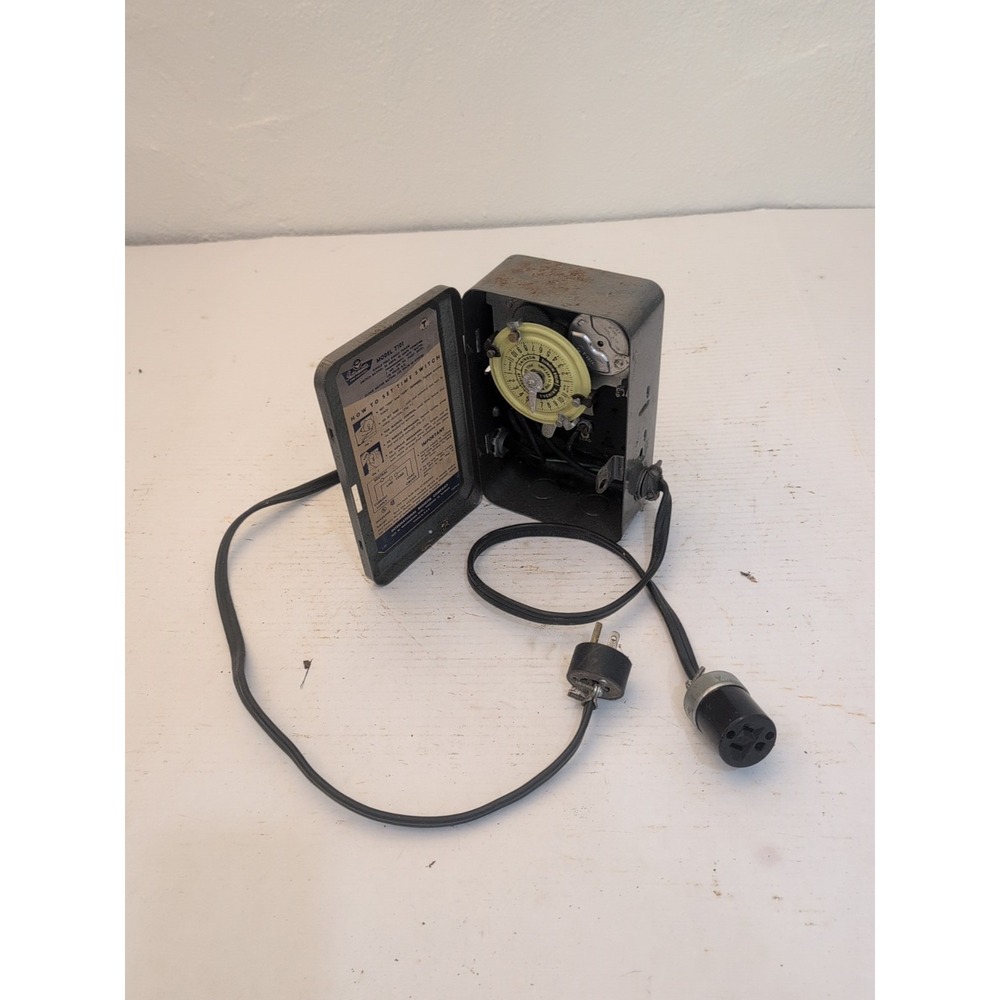 Intermatic Time Switch T101 Mechanical 24 Hour Dial Enclosure Box 40A USA
